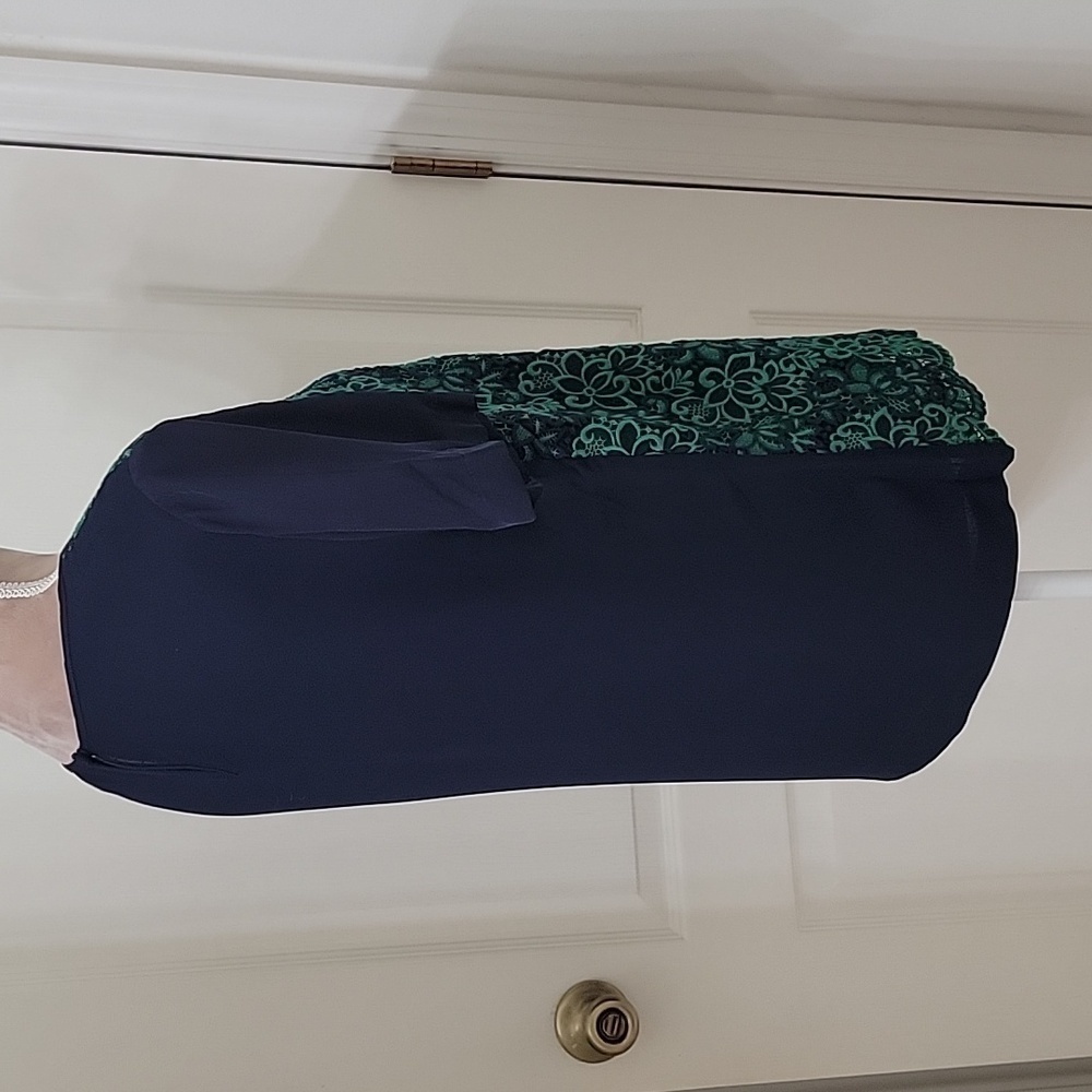 J. Crew Collection, Navy with Green Embroidered Lace Top, Silk Sleeves, Size 8 - Picture 5 of 14